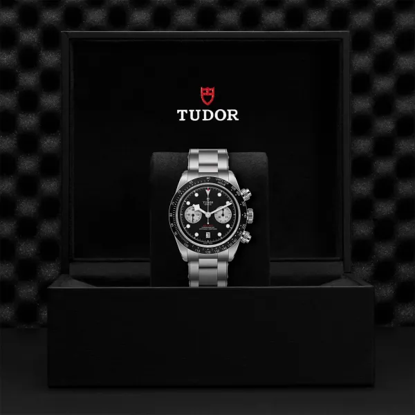 Montre Tudor Black Bay Chrono boîtier en acier 41 mm, bracelet en acier